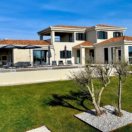 Maslinik * Kaštelir